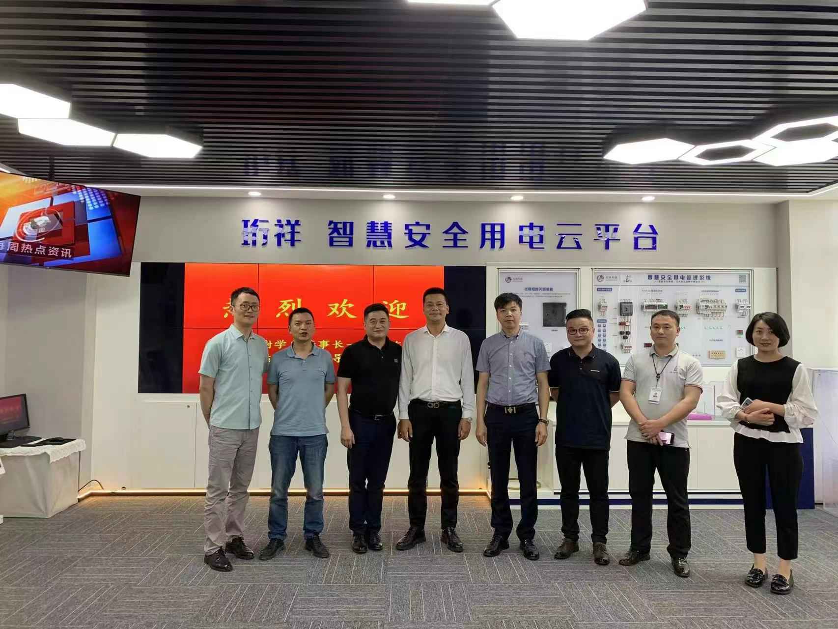 交流赋能 取长补短｜苏州潘博现代教育研究有限公司高层远赴培训交流
